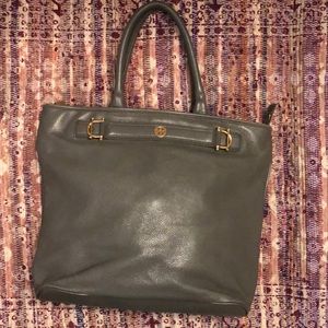 Grey authentic Tory Burch shoulder bag! SOLD